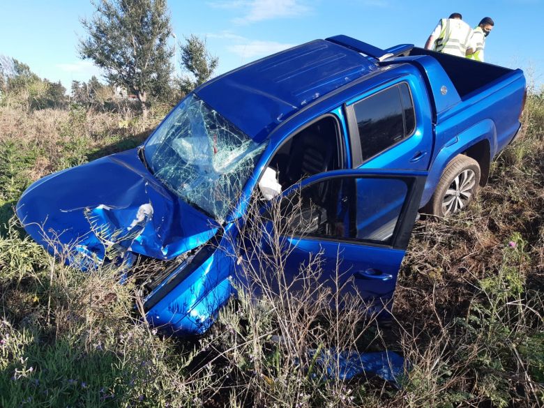 Despistó una camioneta y chocó contra un guardarraíl