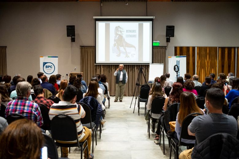 Comercios ante la posibilidad de “distinguirse antes que extinguirse”