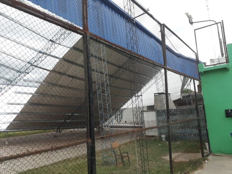 La tormenta provocó daños en un galpón en construcción de un club en Etruria