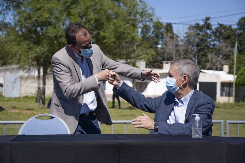 Barrio Alberdi alcanzó el 100% de la obra de cloacas