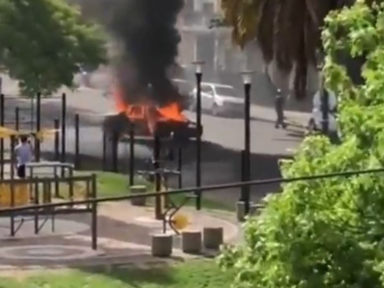 Explotó un taxi  en Recoleta