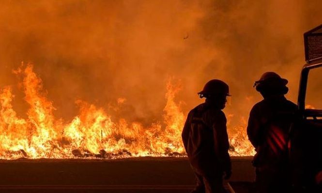 Horas de alerta máxima por incendios en las sierras