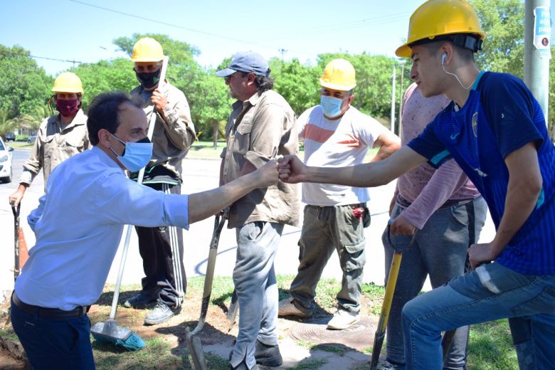 Se construyen 25 rampas para conectar el puente carretero con el Parque Sarmiento