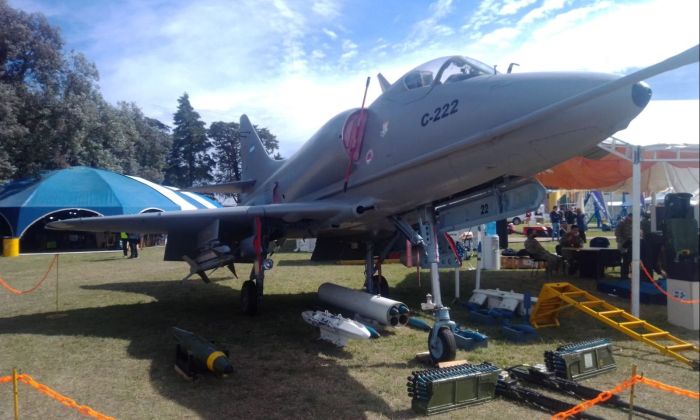 El Área de Material Río Cuarto presenta el avión insignia de la Guerra de Malvinas