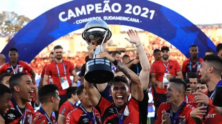 Athletico Paranaense bicampeón 