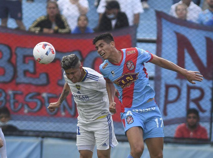 Arsenal posterga la clasificación de Boca