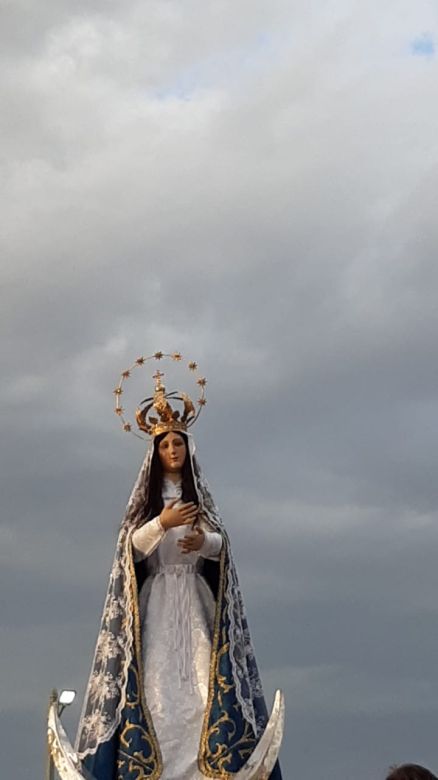 Multitudinaria convocatoria de fe en el día de la Virgen