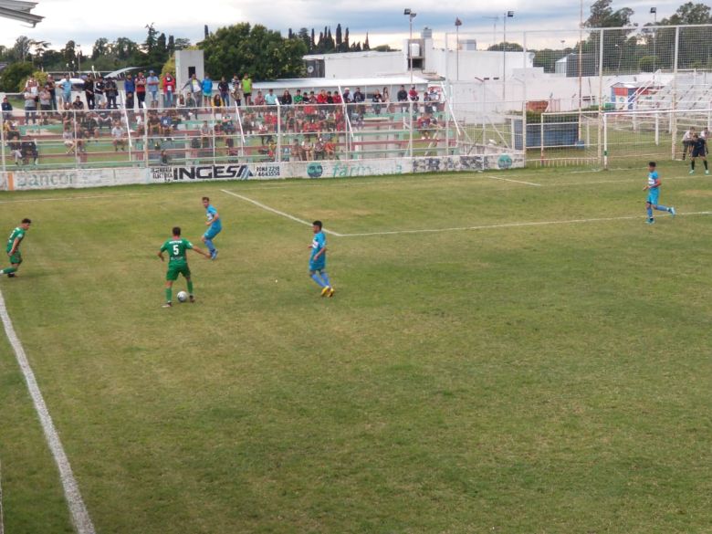 Juventud Unida no pudo, Toro logró la clasificación