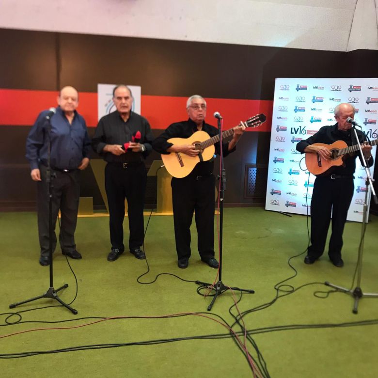 Los Caballeros del Romance en La Mañana del Limón 