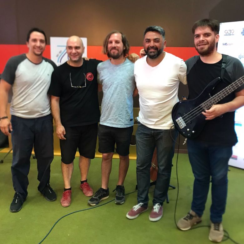 Tata Zalazar dejó su música en los viernes de La Mañana del Limón 