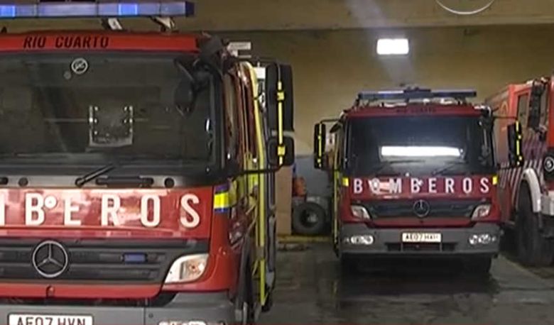 Bomberos también con problemas de agua