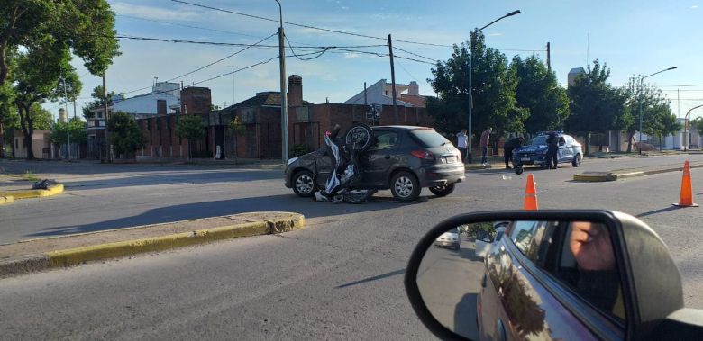 Grave siniestro vial en macrocentro de la ciudad