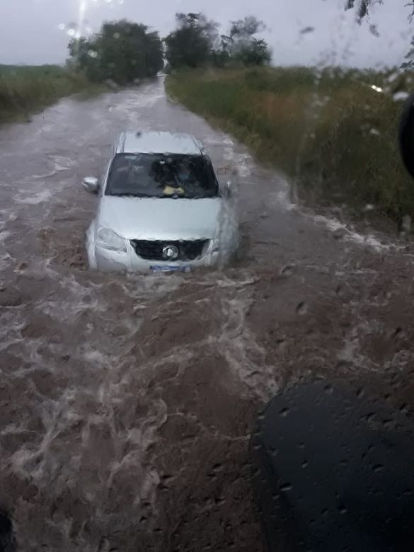 Llovió más de 230 milímetros en Jovita: inundaciones y traslados de pacientes con Covid