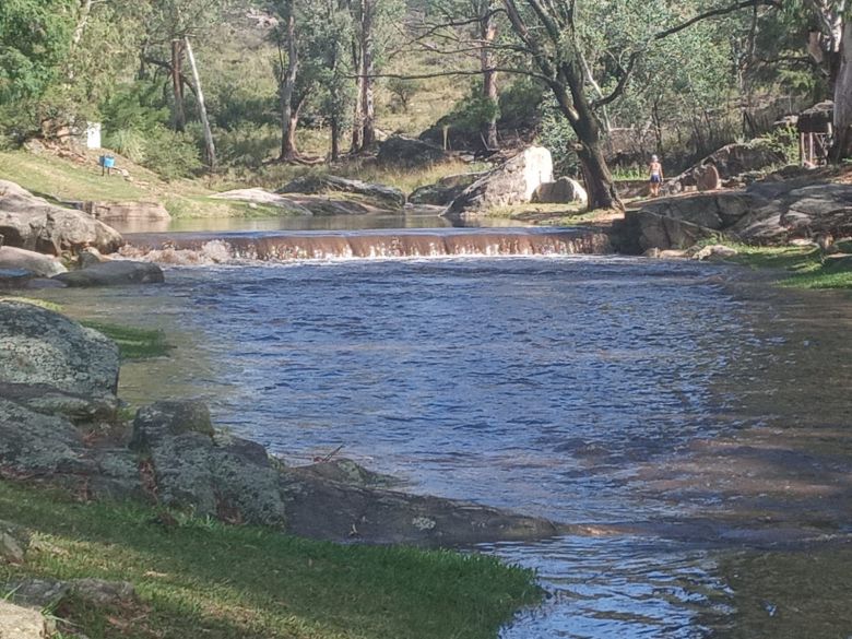 Llovió en las sierras y crecieron los ríos en Alpa Corral y Achiras