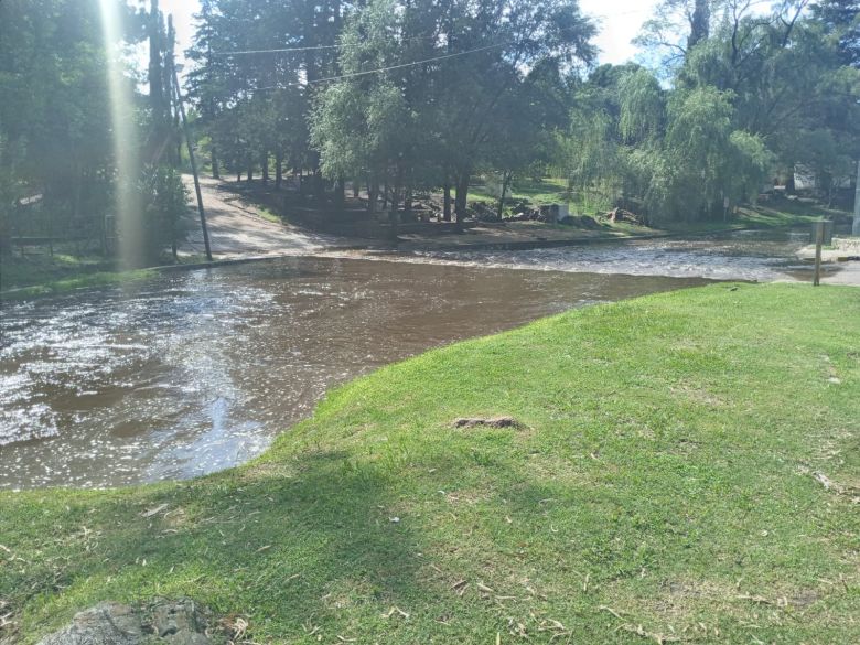 Llovió en las sierras y crecieron los ríos en Alpa Corral y Achiras