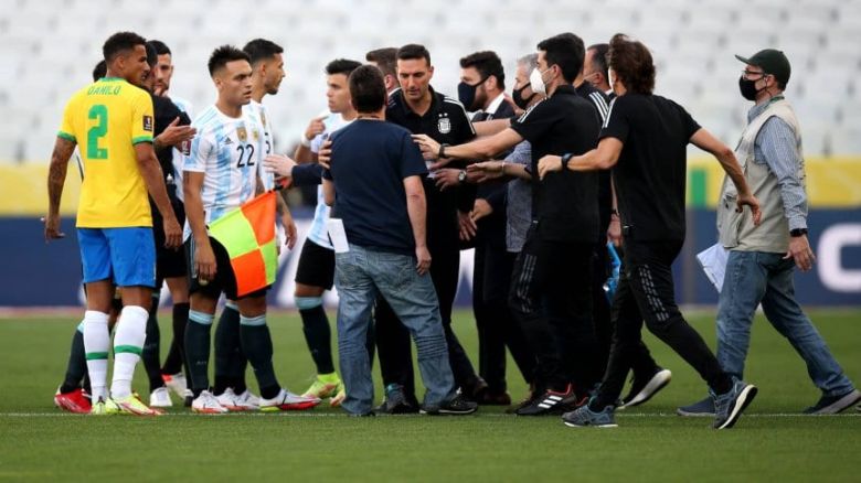 La FIFA determinó que Brasil - Argentina se jugará