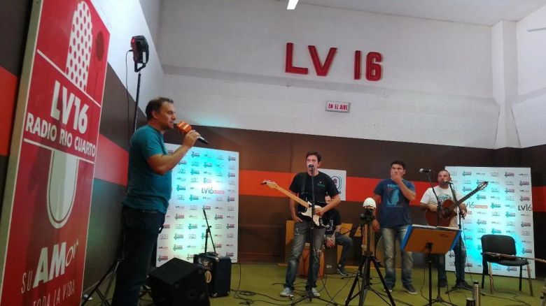 Los Achireros la rompieron en el acústico de La Mañana del Limón