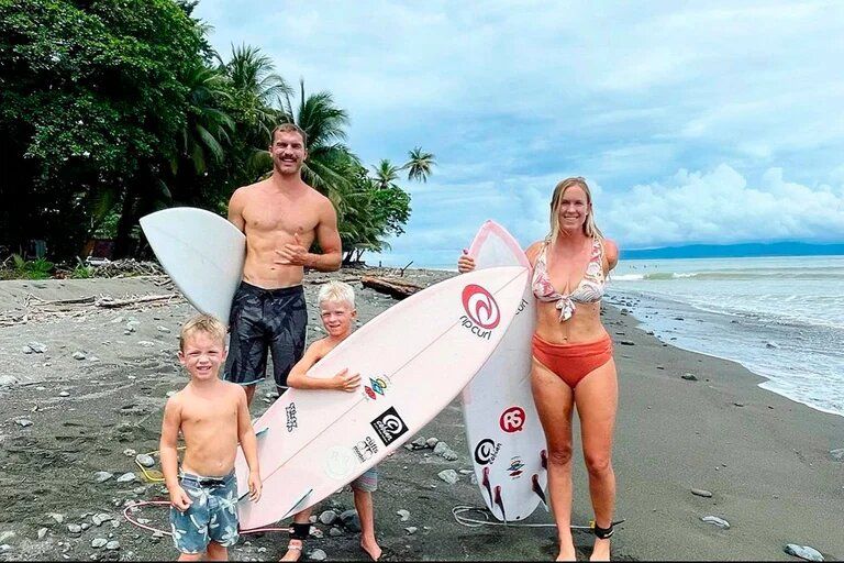 De ser atacada por un tiburón y perder el brazo a los 13 años, a estar entre los deportistas más influyentes del mundo: la historia de resiliencia de Bethany Hamilton