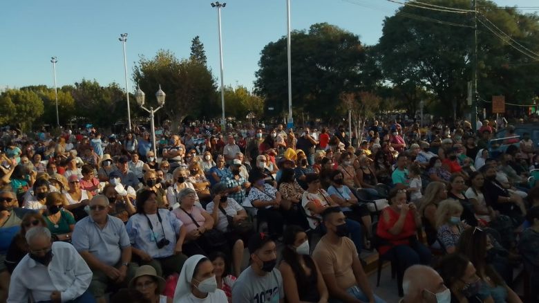 Emotiva procesión y manifestaciones de fe en el día del Cura Brochero