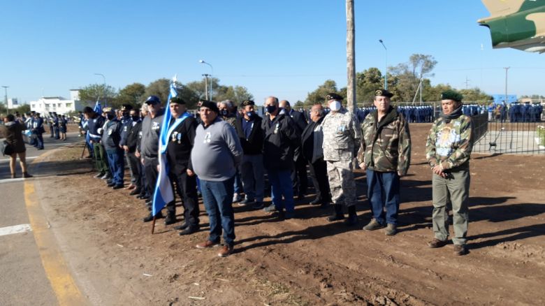 40° Aniversario de Malvinas: Llamosas y los intendentes del Gran Río Cuarto encabezaron los actos conmemorativos