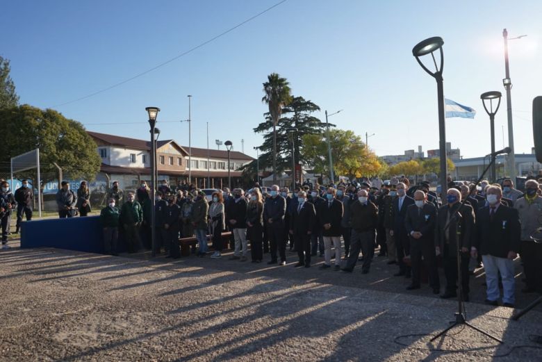 40° Aniversario de Malvinas: Llamosas y los intendentes del Gran Río Cuarto encabezaron los actos conmemorativos