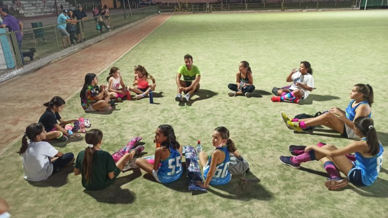 Encuentro de hockey infantil