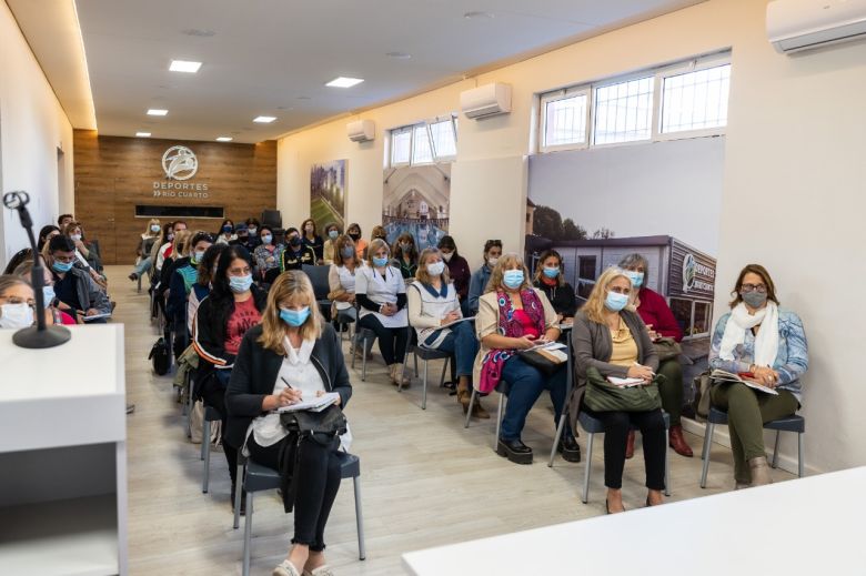 Con presencialidad plena vuelve el deporte educativo