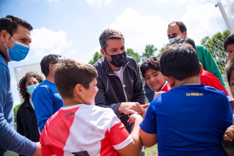 Encuentro deportivo social en el Centro 11