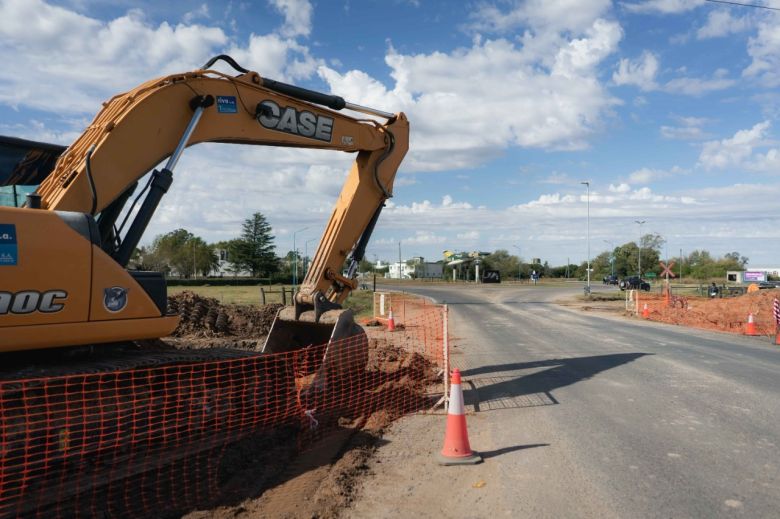 Colector Noreste: avanzan la obra que dotará de cloacas a 12 barrios de Banda Norte