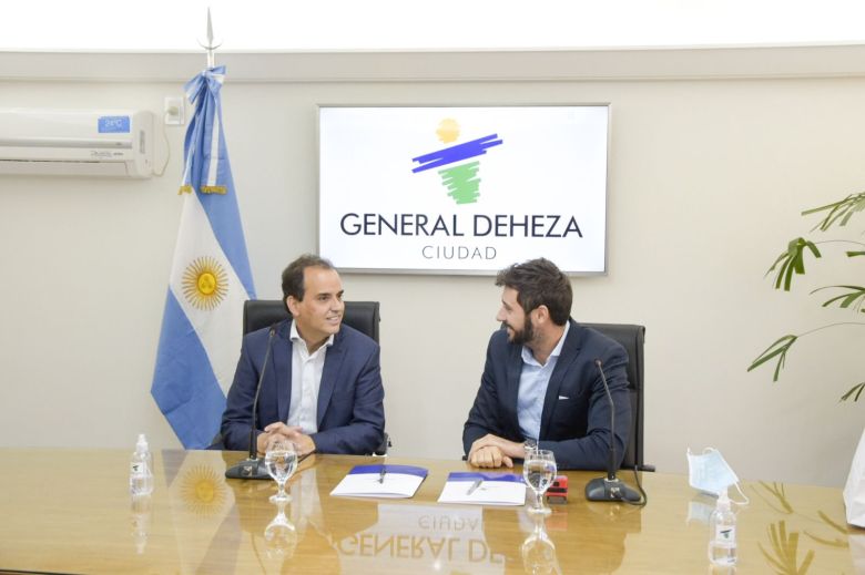 Trabajo en conjunto: Llamosas y Morra firmaron un convenio de cooperación en General Deheza