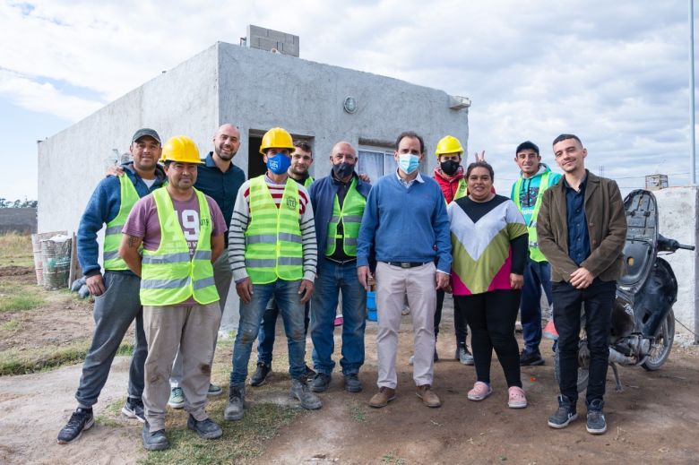 Plan Semilla: el intendente entregó la tercera vivienda construida en el marco del Plan