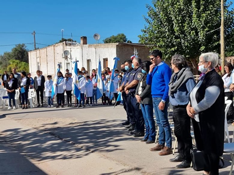 Es jefe comunal, inauguró un CENMA, y se anotó para terminar sus estudios