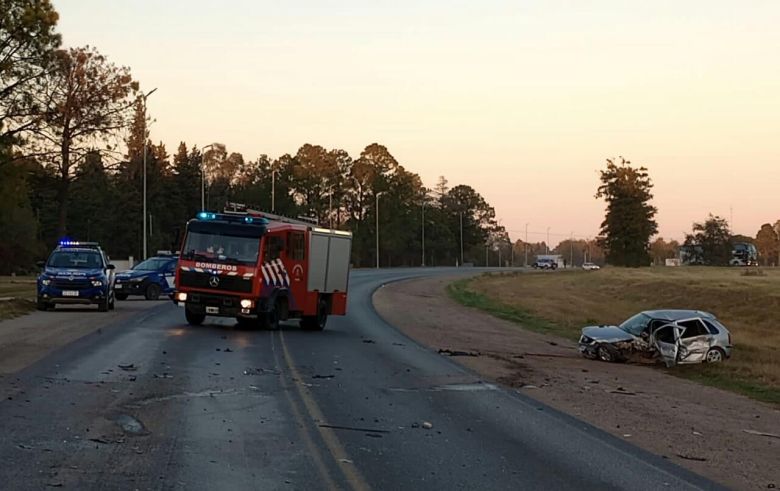 Intenso trabajo de bomberos de Río Cuarto en las primeras horas del domingo