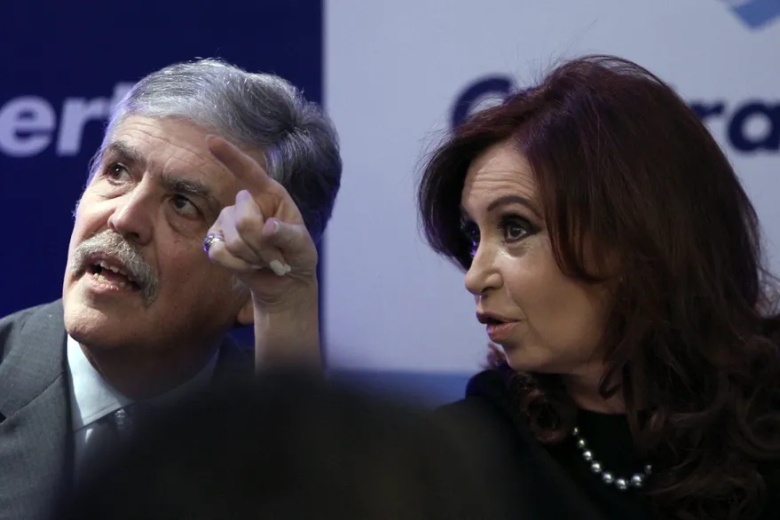 Sobreseyeron a Cristina Kirchner y a más de 100 empresarios en un tramo de la causa cuadernos