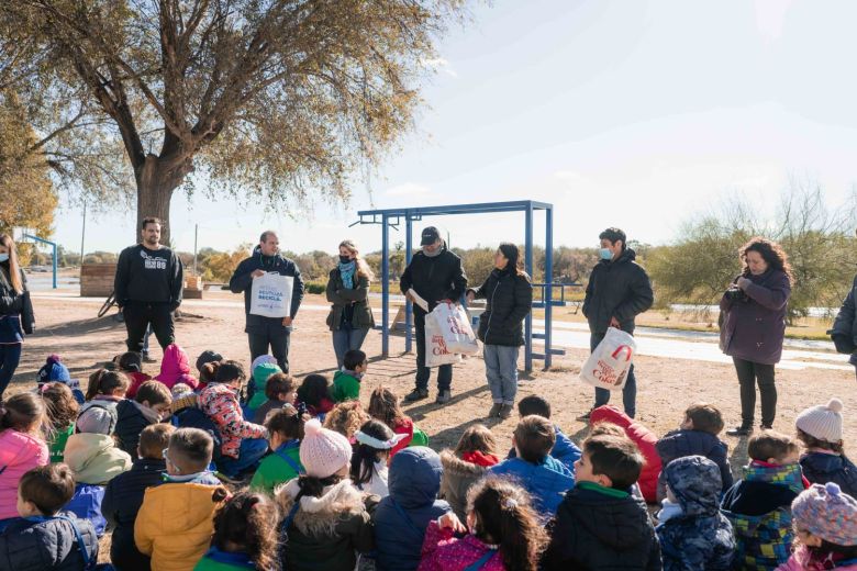 Con el propósito de construir futuro, el Municipio trabaja con los jóvenes en la gestión ambiental