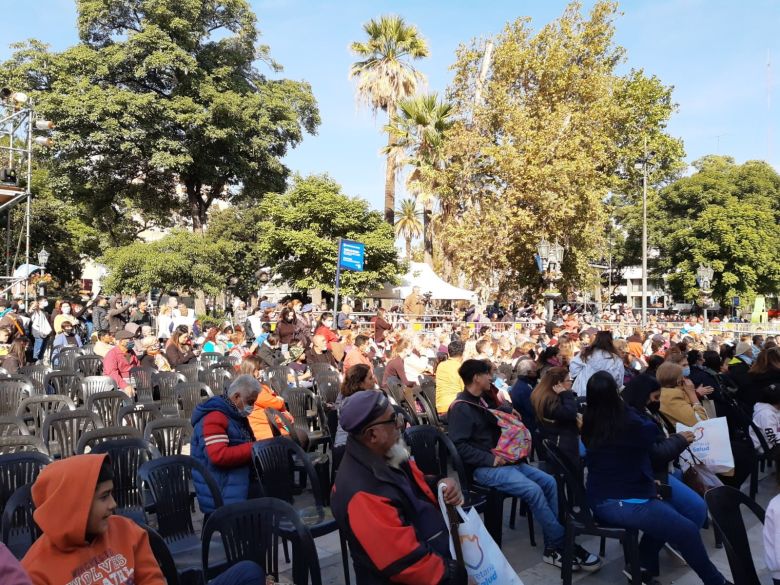 La Vuelta del Perro palpitó el 25 de mayo desde Córdoba Capital  