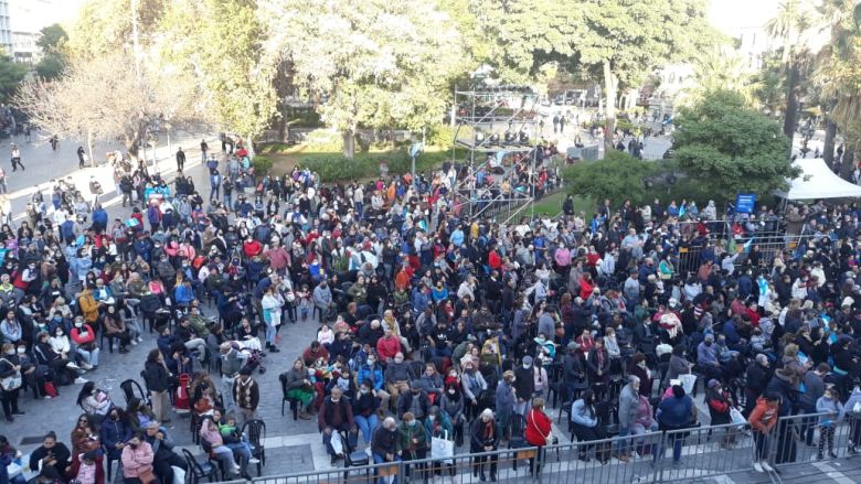 La Vuelta del Perro palpitó el 25 de mayo desde Córdoba Capital  