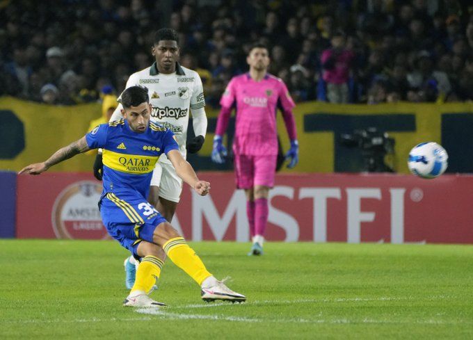 Victoria y clasificación de Boca como líder 