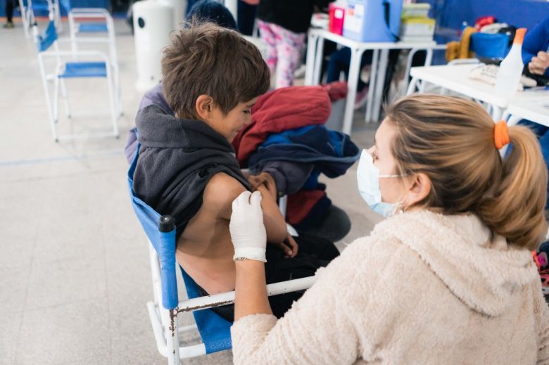 Tercera dosis: Comenzó la vacunación en niños de 5 a 11 años 