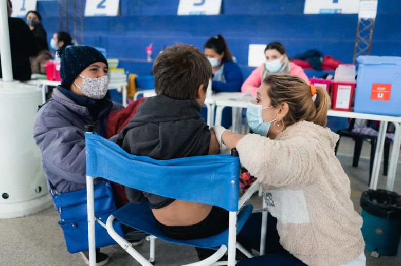 Tercera dosis: Comenzó la vacunación en niños de 5 a 11 años 