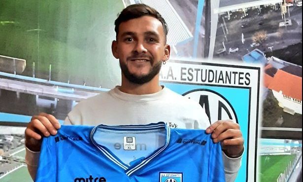 Estudiantes concretó una primera incorporación