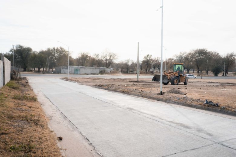 Llamosas: “el plan municipal de pavimentación avanza en cada sector de la ciudad”