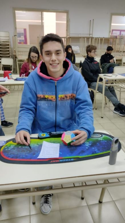 Hablamos con Leandro López, argentino campeón mundial de Megaminx