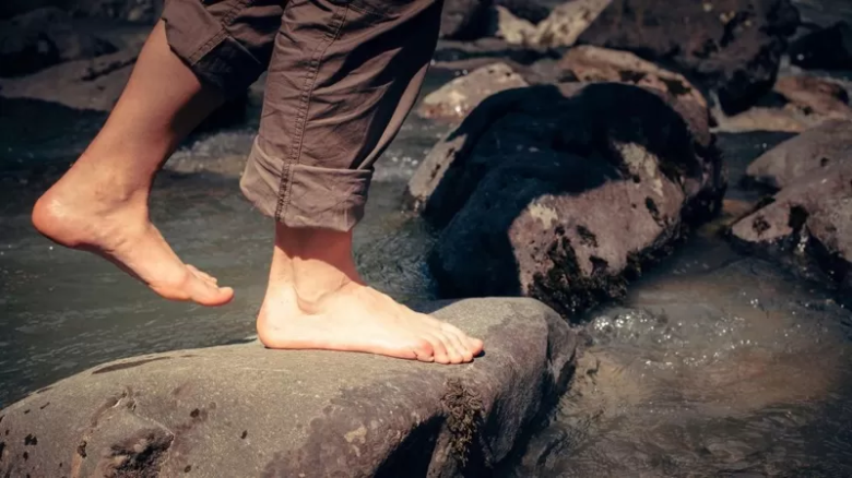 Los sorprendentes beneficios de que los dedos se arruguen en el agua