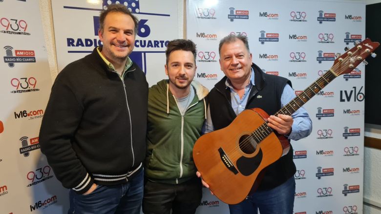 Juan Darze y su trova, en el acústico del viernes 