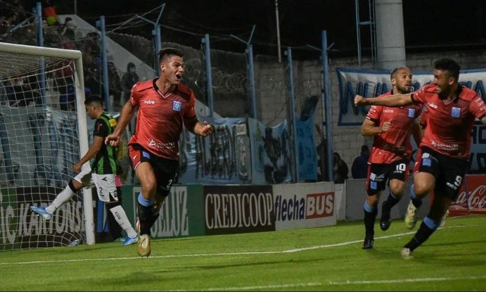 Estudiantes visita a Almirante Brown