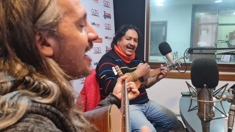 Acústico del viernes con los artistas Leandro Creado y Martín Sánchez