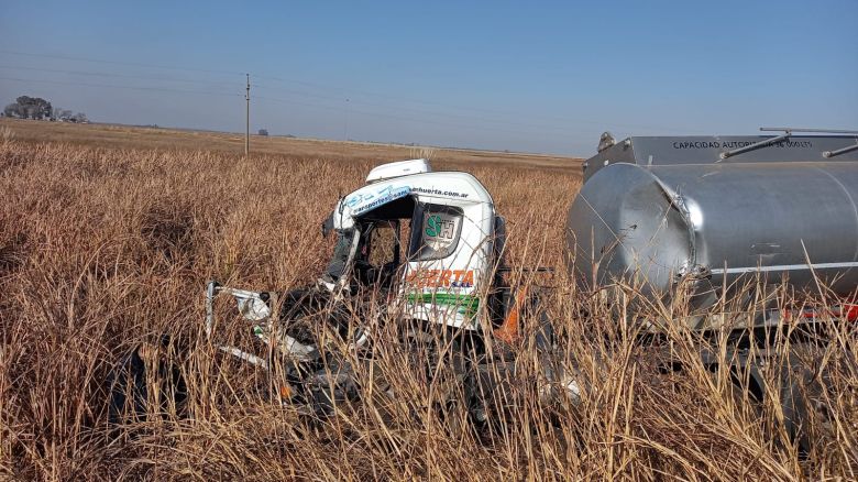 Dos camiones colisionaron al mediodía en la ruta 158 cerca de Carnerillo