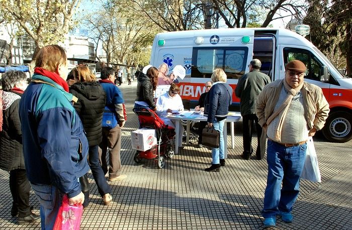 La campaña de vacunación se traslada a la Plaza Roca