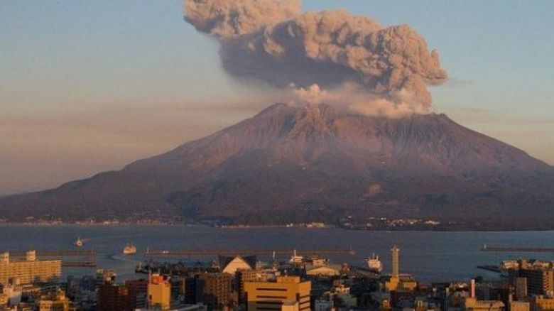 Japón declaró la alerta máxima por la erupción del volcán Sakurajima